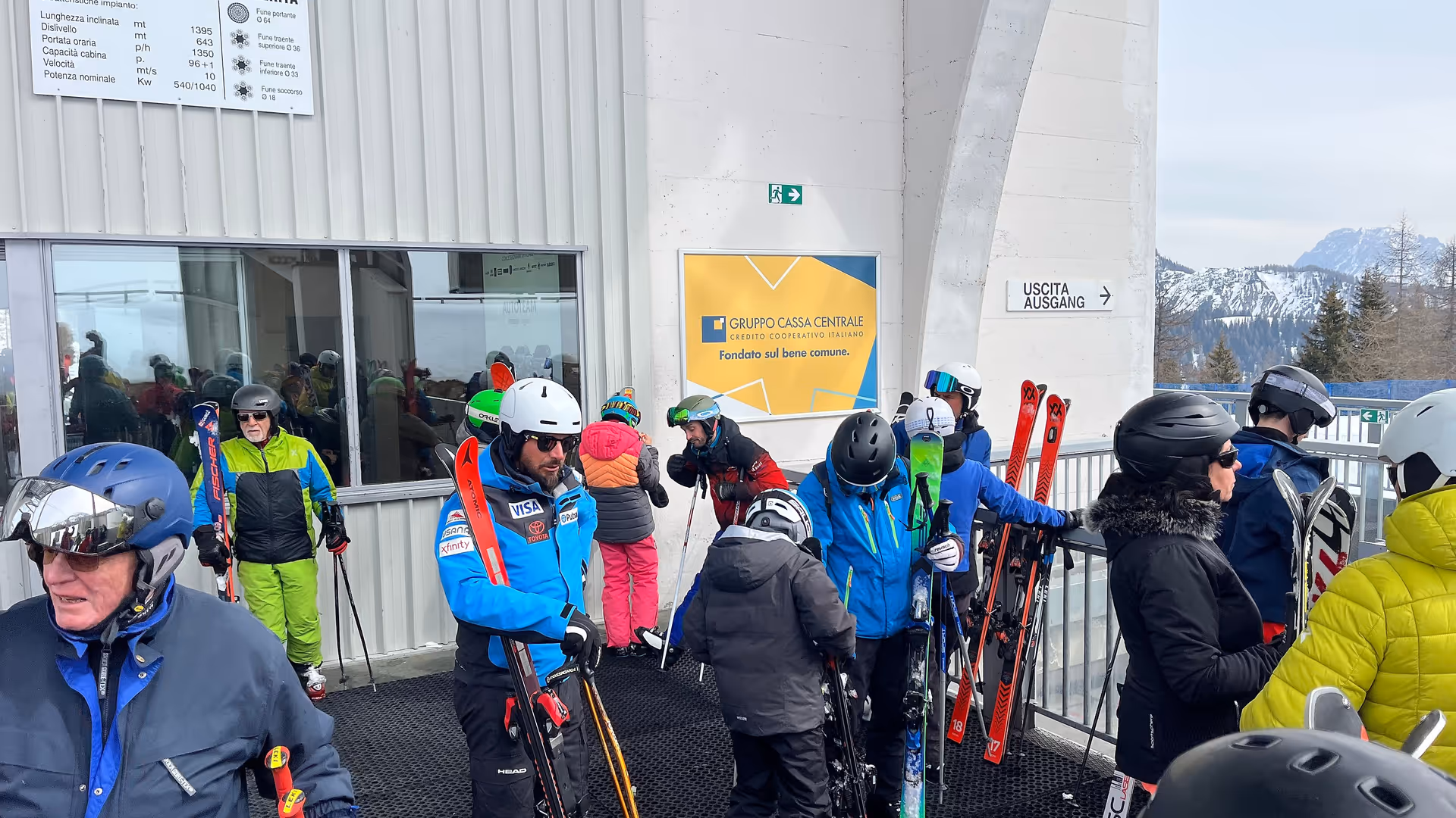 Medium Wall San Pellegrino