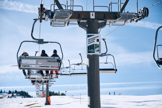 Lift tower advertising in Sudelfeld/Germany